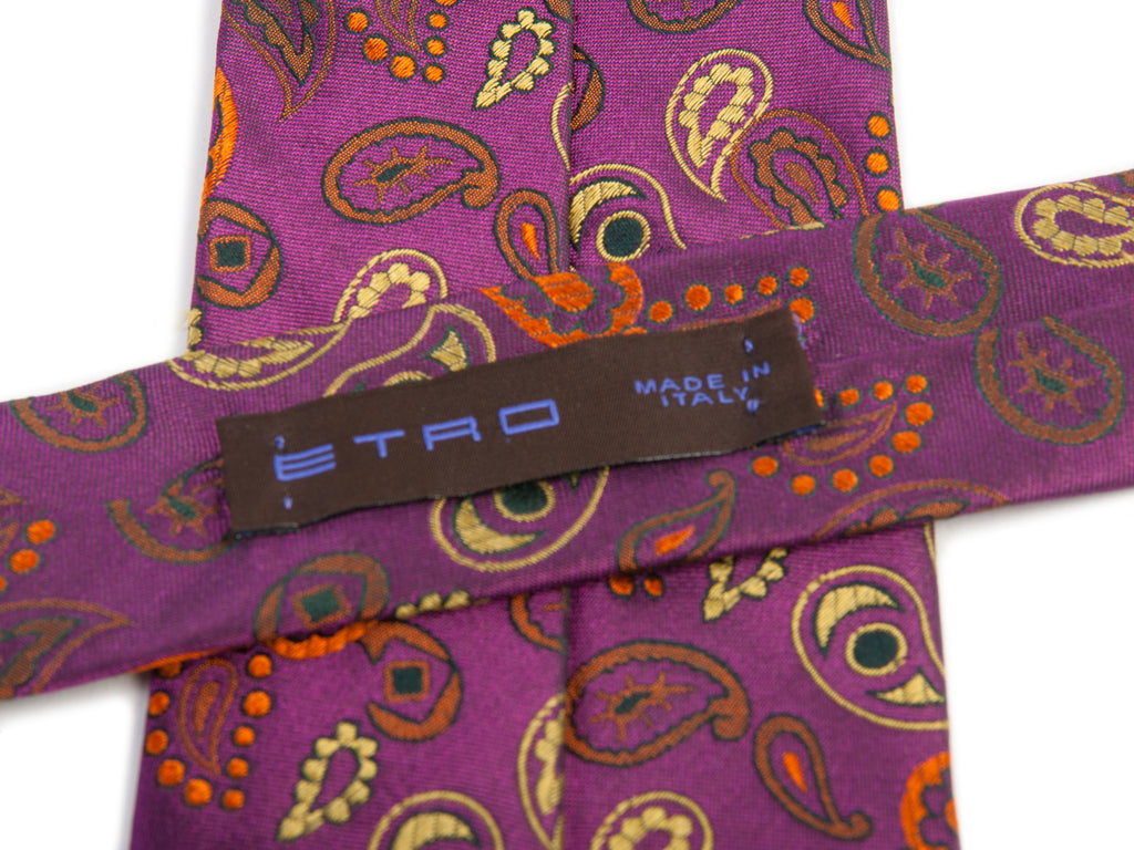 Etro Purple Paisley Silk Tie at Luxmrkt.ca menswear consignment Edmonton.